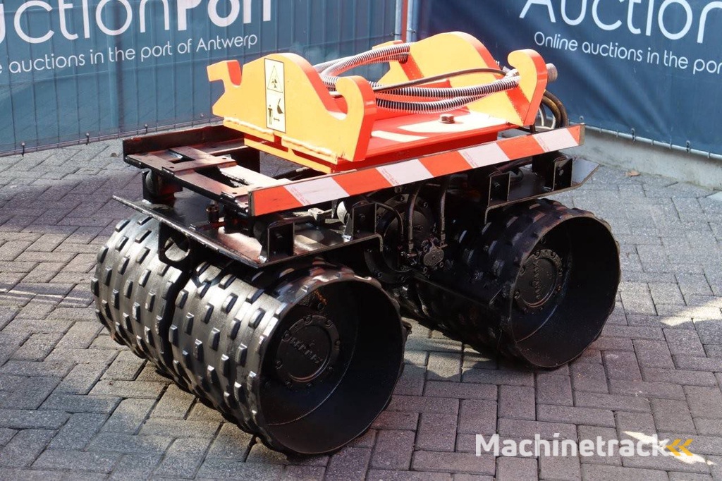 Verdichtingswals Engcontech CW30 Diesel