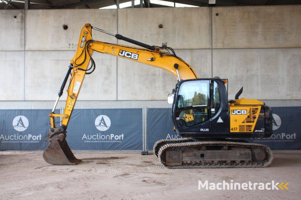 Crawler excavator JCB JS130LC Diesel 81kW 2019