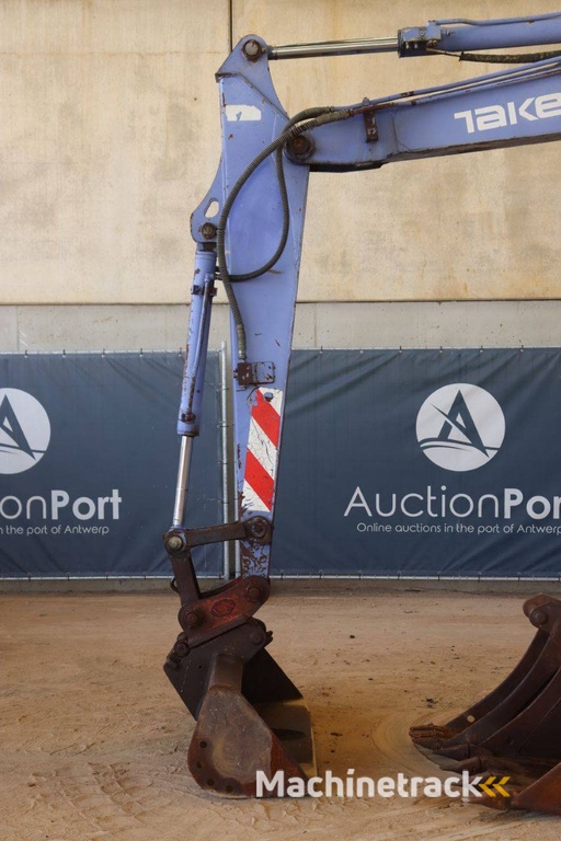 Crawler excavator Takeuchi TB80FR Diesel 41.2kW 2002