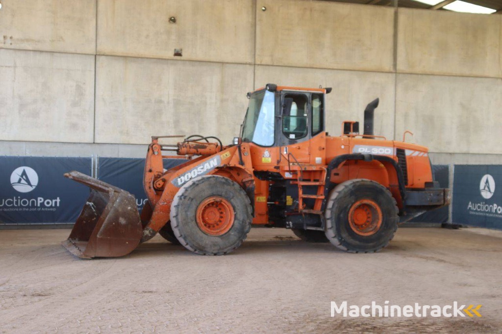 Wiellader Doosan DL300 Diesel 162kW 2012