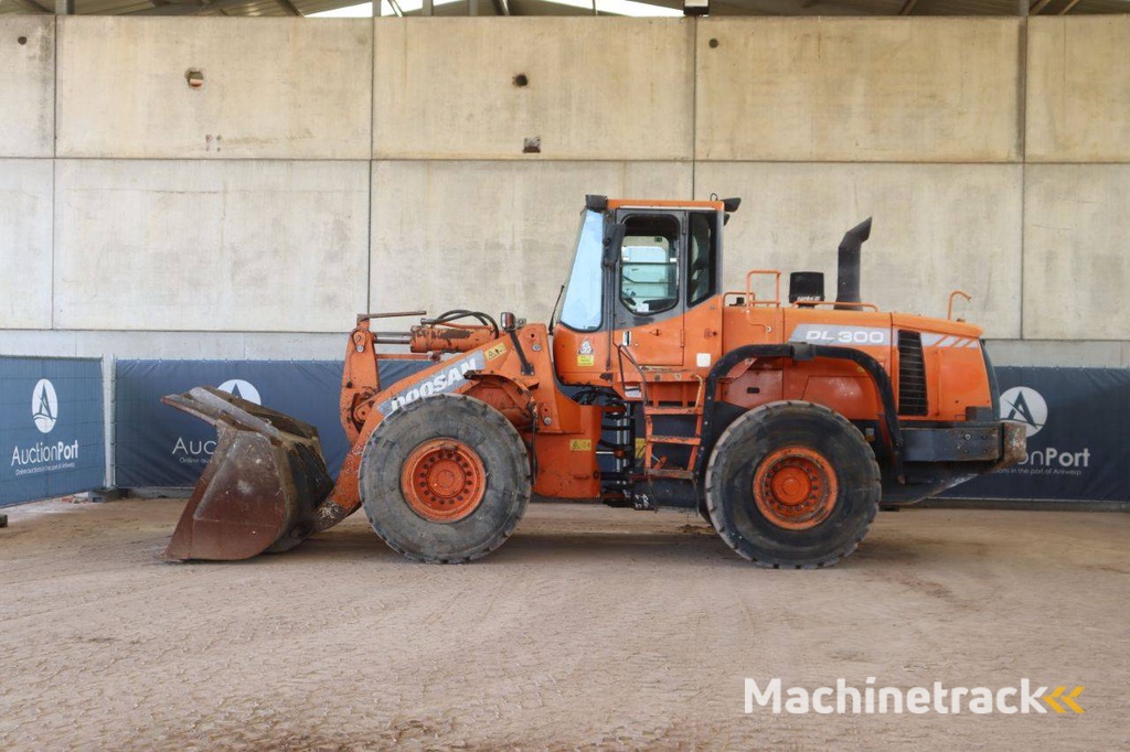 Wiellader Doosan DL300 Diesel 162kW 2012