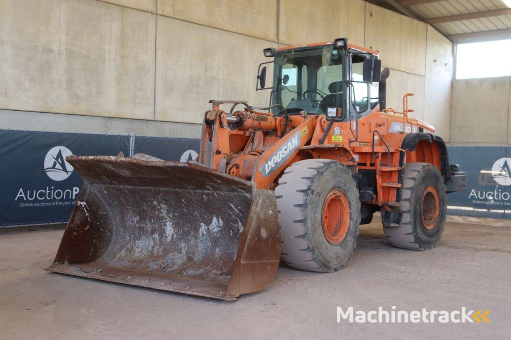 Wiellader Doosan DL300 Diesel 162kW 2012