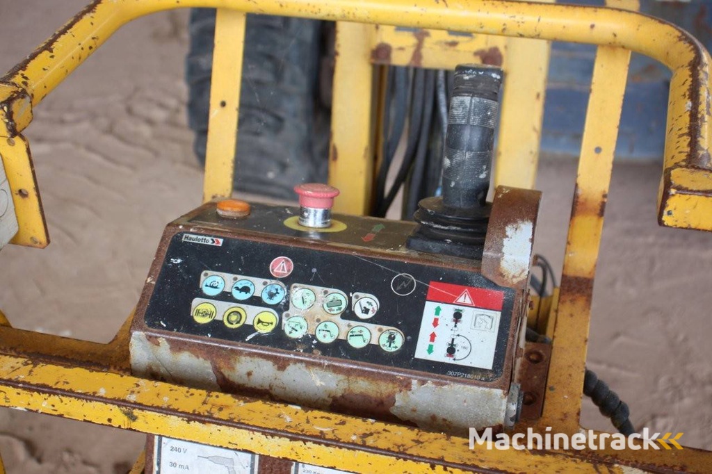 Knikarmhoogwerker Haulotte HA12PX Diesel 12.0m 2006