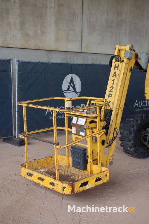 Knikarmhoogwerker Haulotte HA12PX Diesel 12.0m 2006