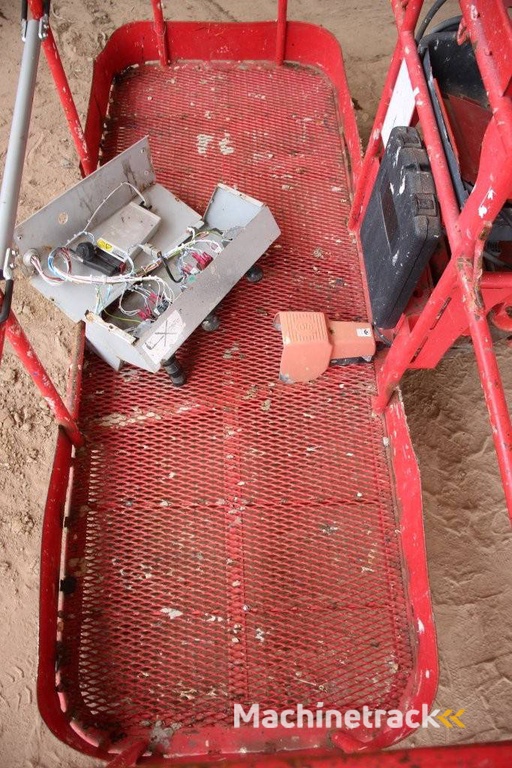 Knikarmhoogwerker Manitou 200 01J Diesel 2013