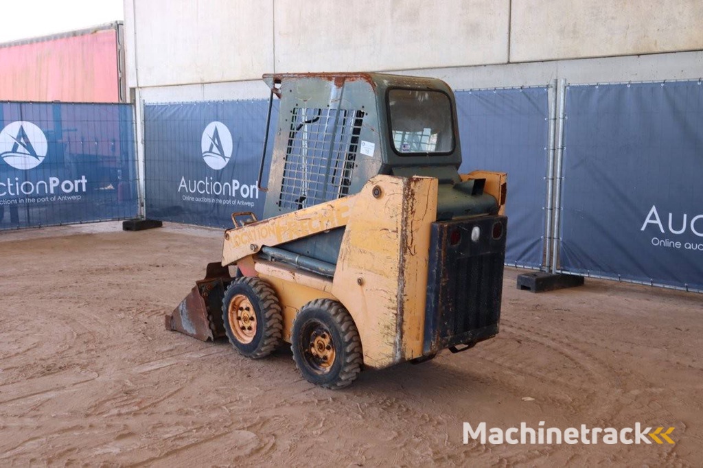 Schranklader Mustang SL2012 Diesel 2011