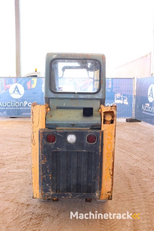 Schranklader Mustang SL2012 Diesel 2011