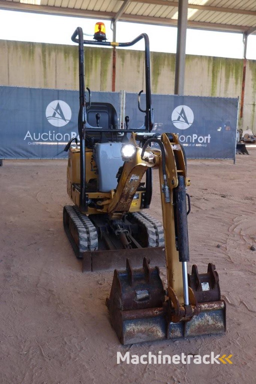 Minigraver Caterpillar 300.9D Diesel 9kW 2015