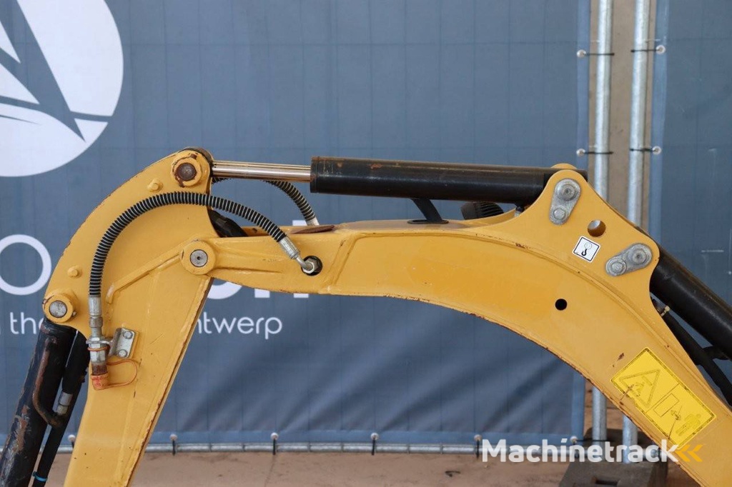 Minigraver Caterpillar 300.9D Diesel 9kW 2015