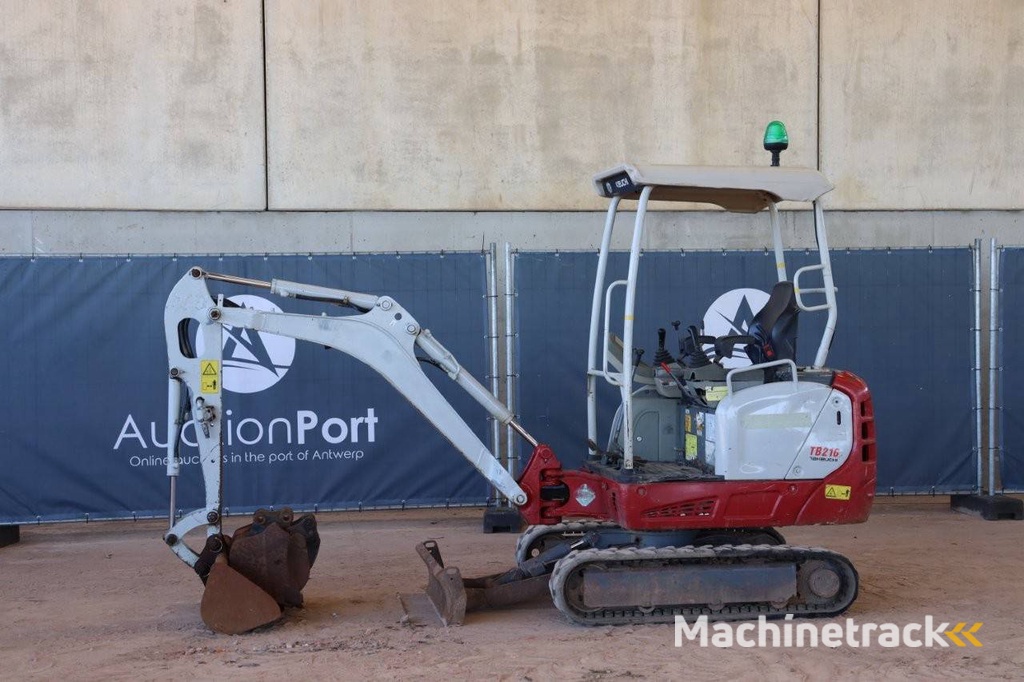 Minigraver Takeuchi TB216 Diesel 11kW 2014