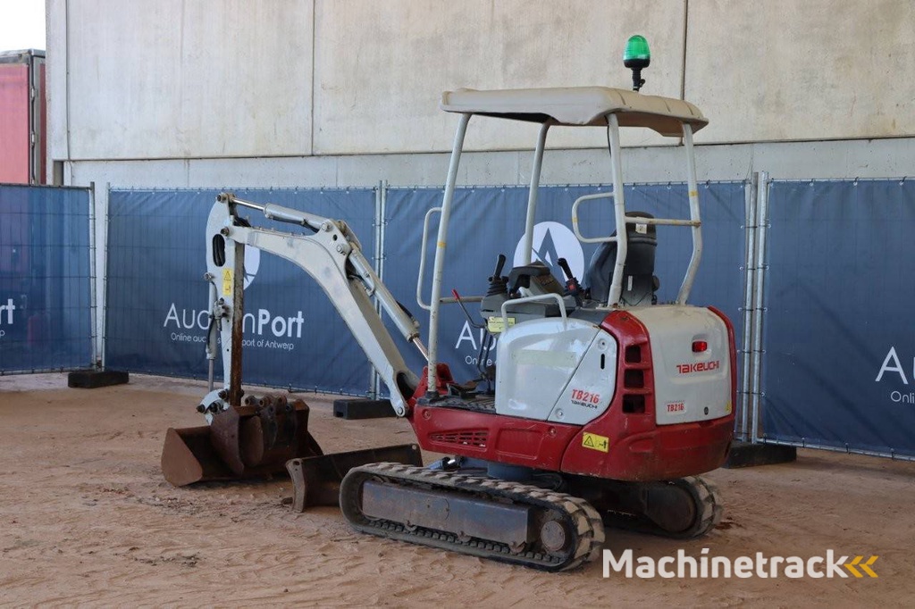 Minigraver Takeuchi TB216 Diesel 11kW 2014