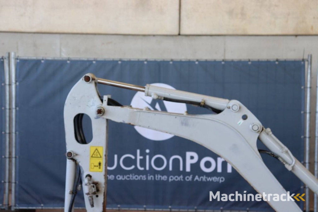 Minigraver Takeuchi TB216 Diesel 11kW 2014