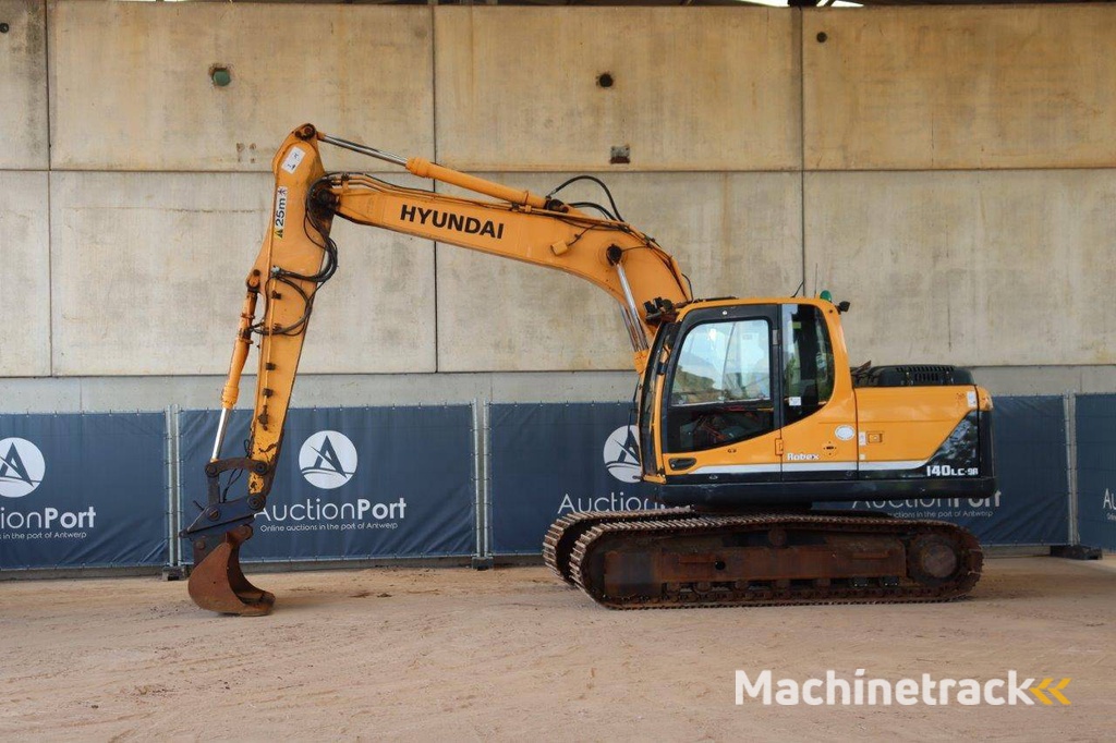 Rupsgraafmachine Hyundai Robex 140LC-9A Diesel 115pk 2013