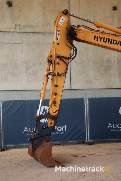 Rupsgraafmachine Hyundai Robex 140LC-9A Diesel 115pk 2013