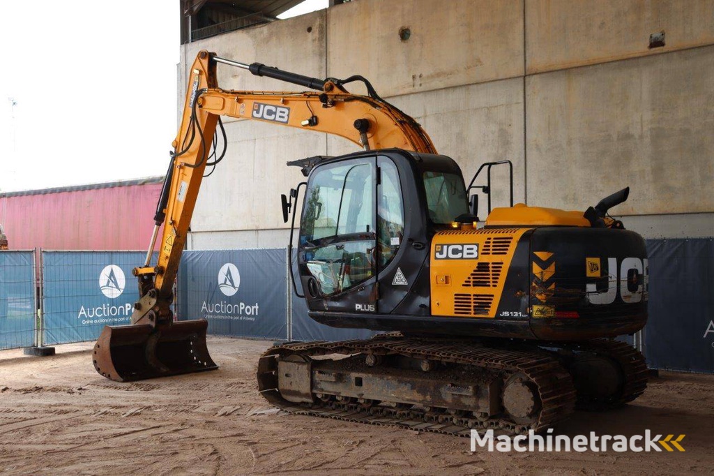 Rupsgraafmachine JCB JS131LC Diesel 74.9pk 2016