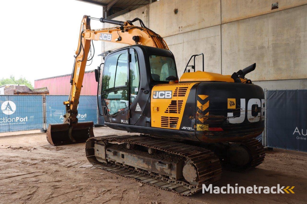Rupsgraafmachine JCB JS131LC Diesel 74.9pk 2016