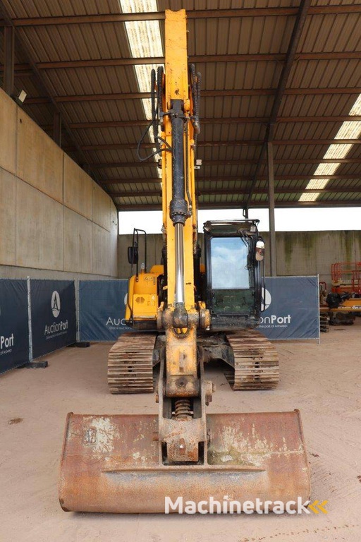 Rupsgraafmachine JCB JS131LC Diesel 74.9pk 2016