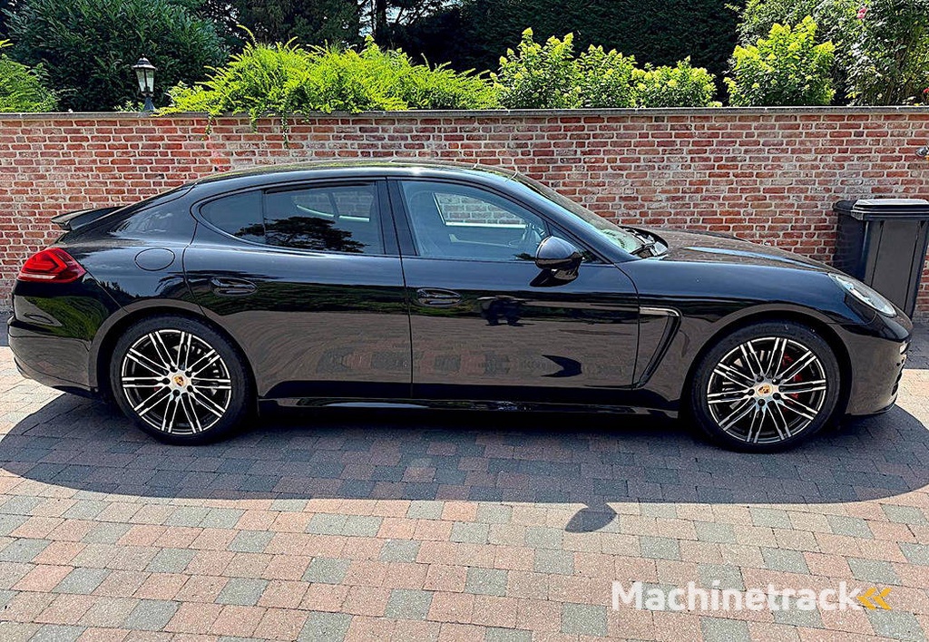 Porsche Panamera 3.0 V6 Diesel 2013 (Marge)