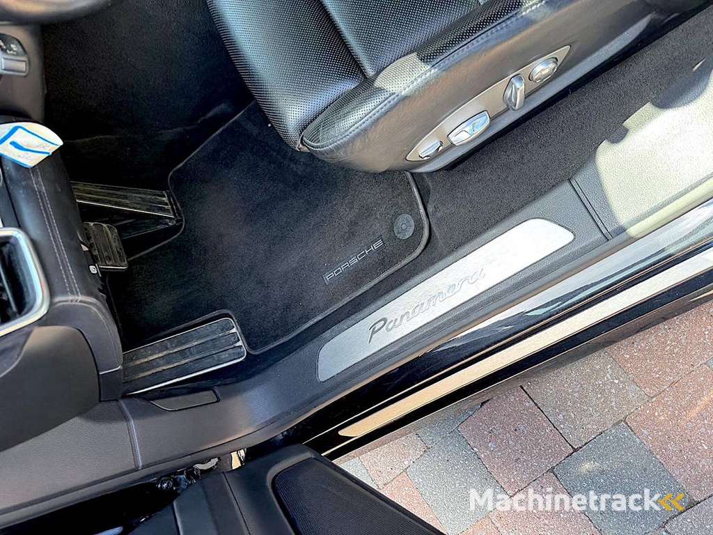 Porsche Panamera 3.0 V6 Diesel 2013 (Marge)
