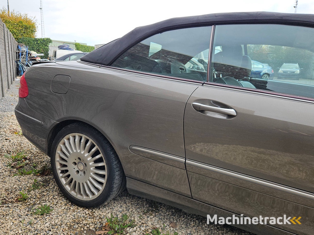 Mercedes-Benz CLK Cabrio 320 CDI met Schade (Marge)