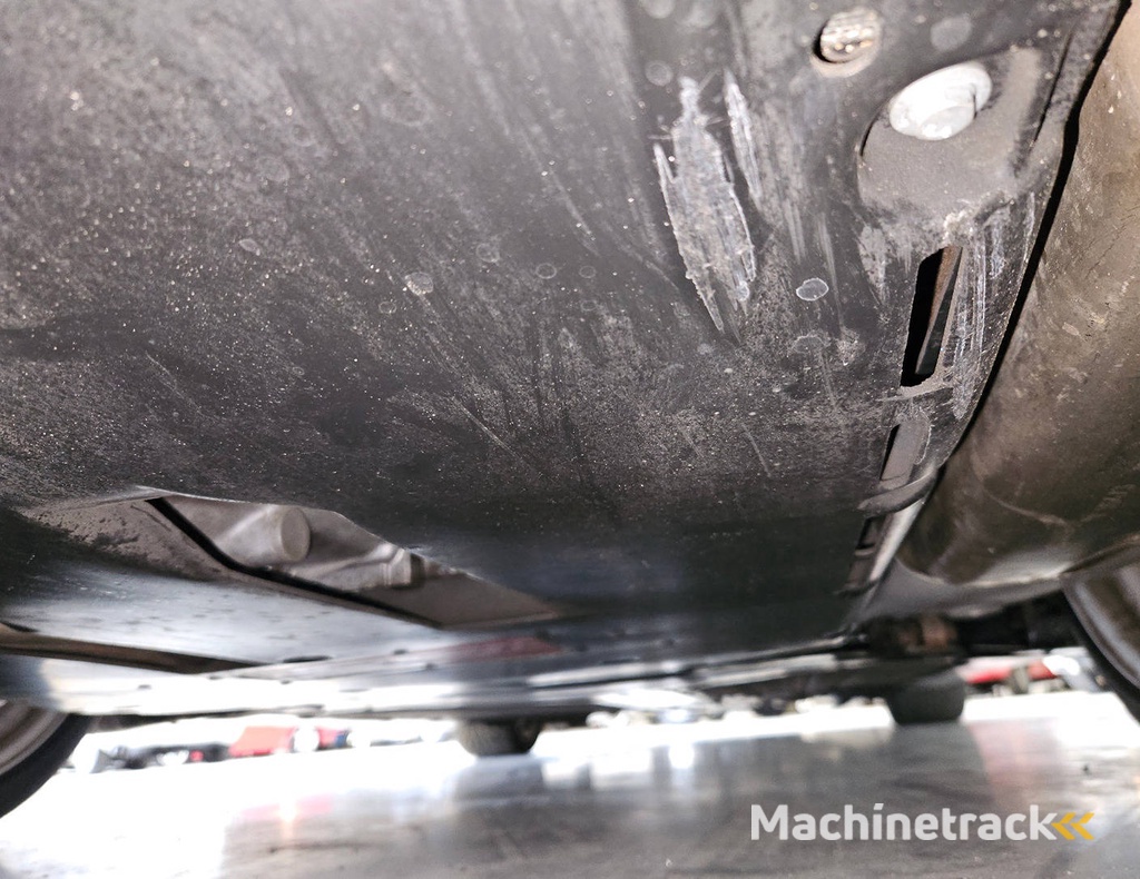 Porsche 911 (964) Carrera 4 Coupe '30 Jahre' (Marge)