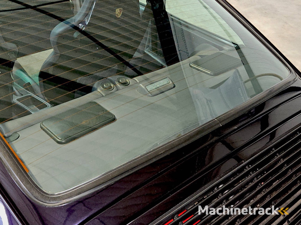 Porsche 911 (964) Carrera 4 Coupe '30 Jahre' (Marge)