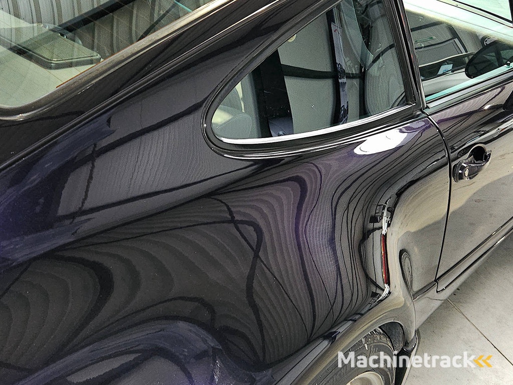 Porsche 911 (964) Carrera 4 Coupe '30 Jahre' (Marge)