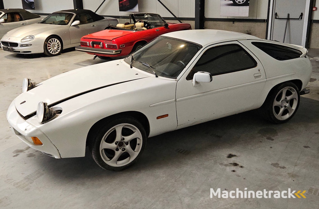 Porsche 928 S (project-staat)