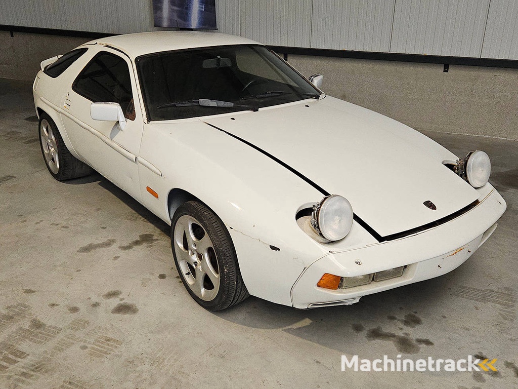 Porsche 928 S (project-staat)