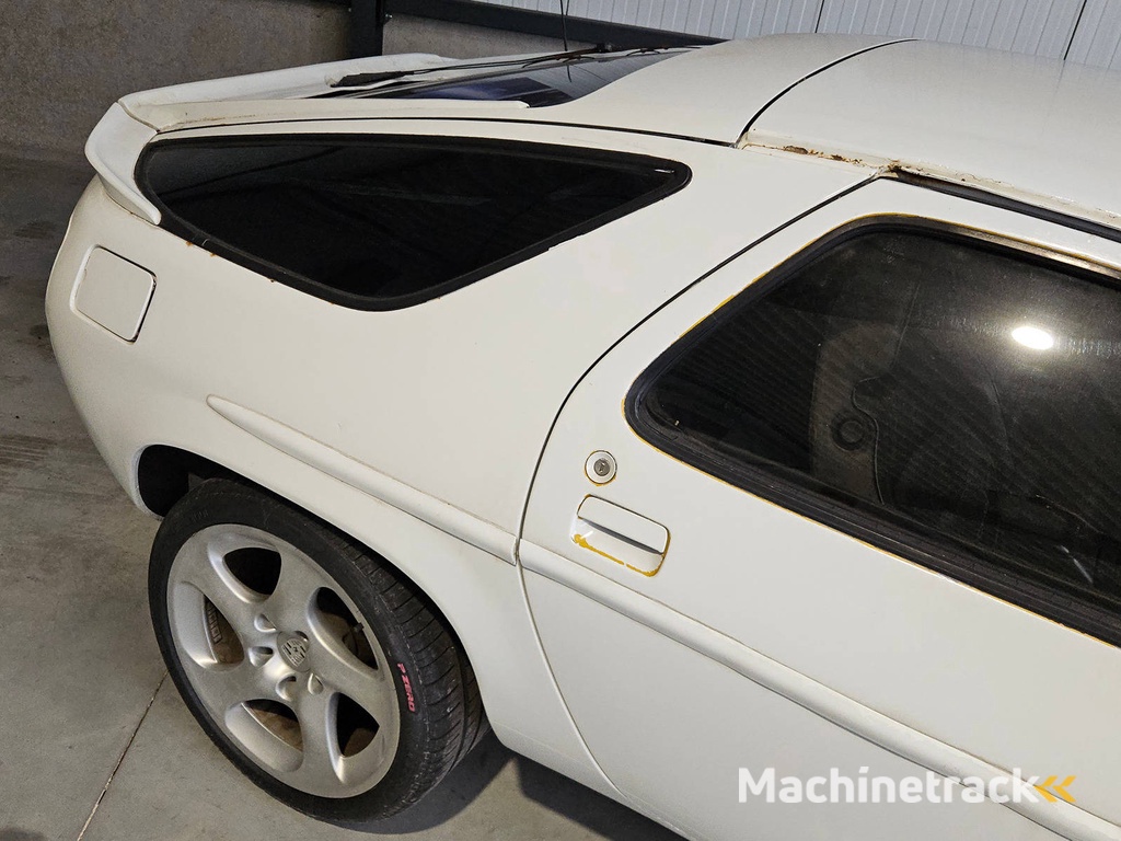 Porsche 928 S (project-staat)