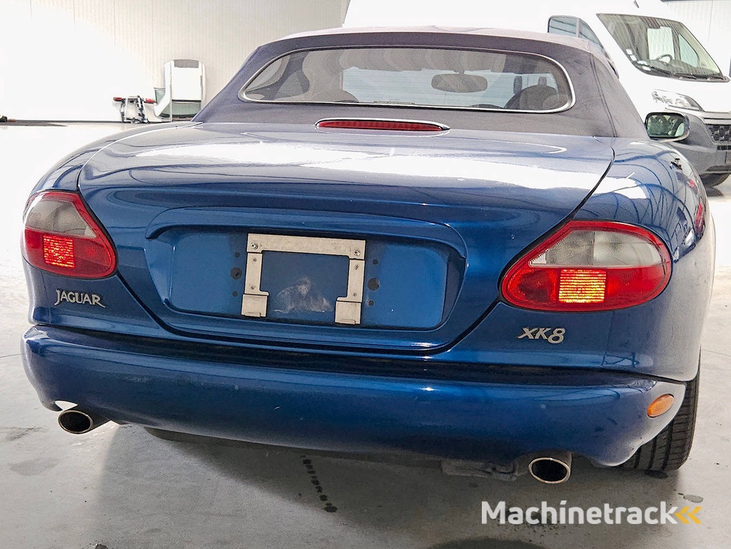 Jaguar XK8 Convertible