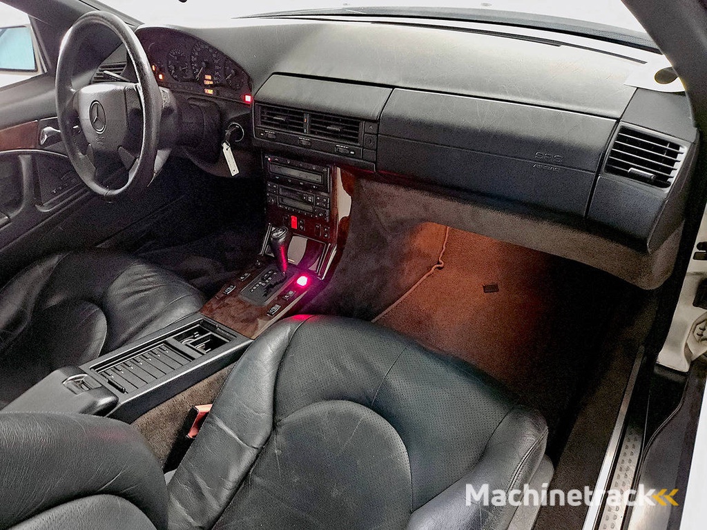 Mercedes-Benz 500 SL