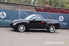 pick-up-car-chevrolet-ssr-petrol-300hp-2004