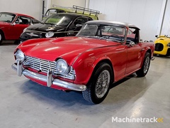 triumph-tr4-surrey-top-benzin-margin-1963