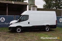 iveco-daily-35s14-diesel-136-ps-2023-kastenwagen
