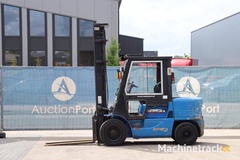 heftruck-caterpillar-dp35k-diesel-3500kg-4.5m-2001