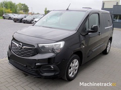 opel-combo-1.5-d-automatik-diesel-2023