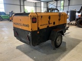 Minituur van Compressor Ingersoll Rand P260WD Diesel 1995