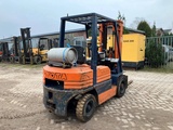 Minituur van Heftruck Toyota 42-5FGF 25 LPG 2500kg 4.7m 1990
