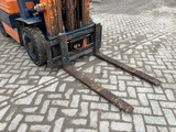 Minituur van Heftruck Toyota 42-5FGF 25 LPG 2500kg 4.7m 1990