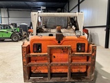 Minituur van Schranklader Bobcat S590 Diesel