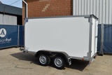 Minituur van Gesloten Aanhangwagen Kerenzo 750kg 3.0x1.50x1.50m