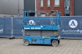 Minituur van Schaarlift Genie GS-2646 Elektrisch 9.9m 2013