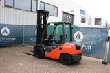 Minituur van Heftruck Toyota 02-8FDF30 Diesel 3000kg 6.0m 2011