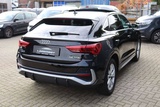 Minituur van SUV Audi Q3 Sportback Benzine 2023