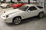 Minituur van Porsche 928 S (project-staat)