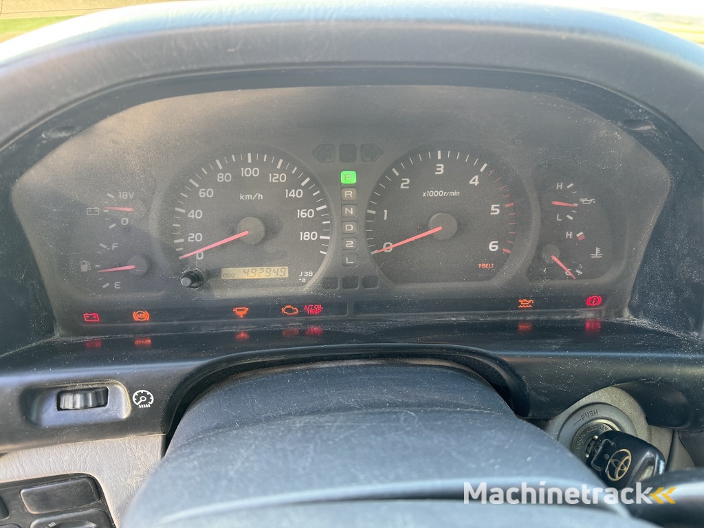 Toyota Landcruiser 100