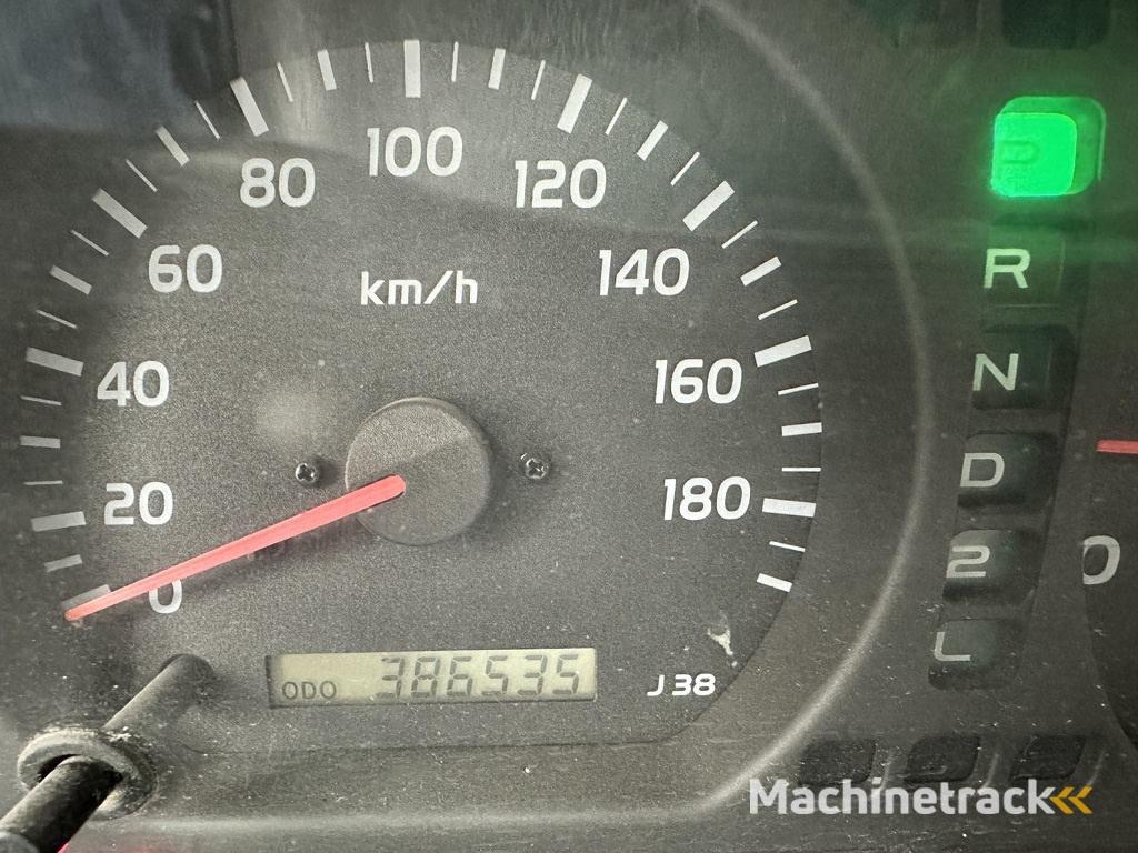 Toyota Landcruiser 100