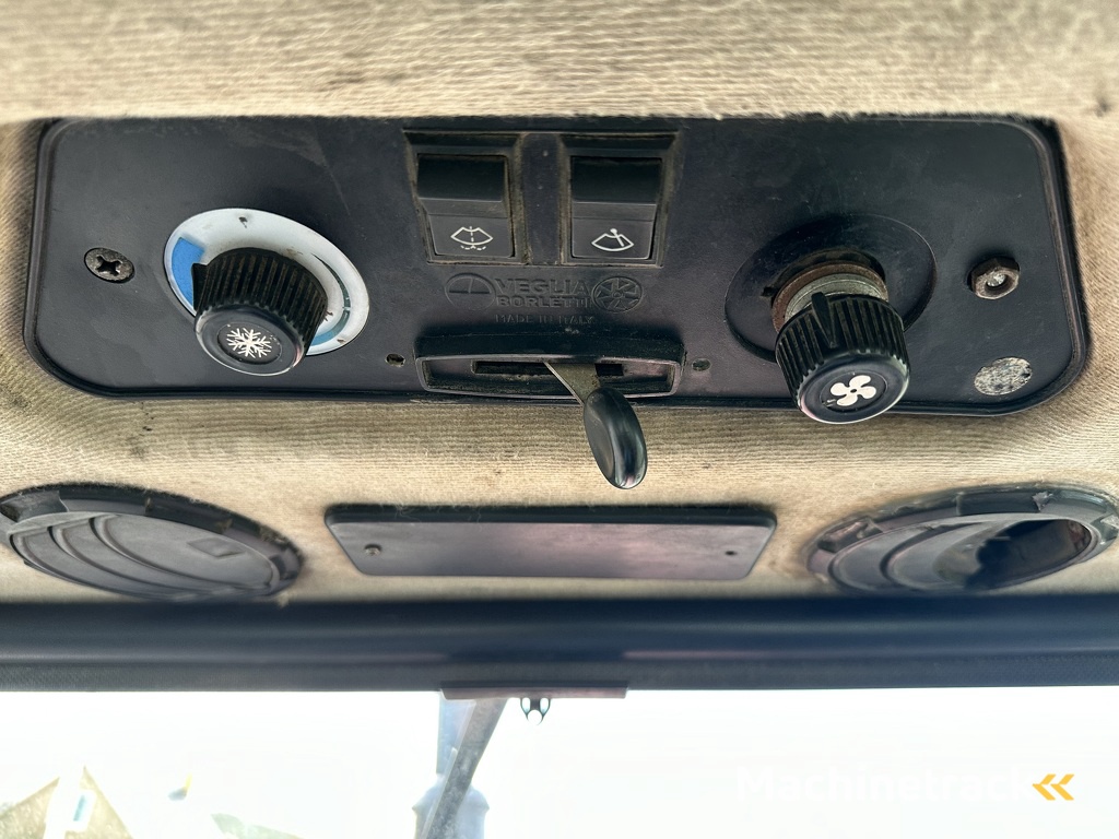 New Holland 180-90 DT