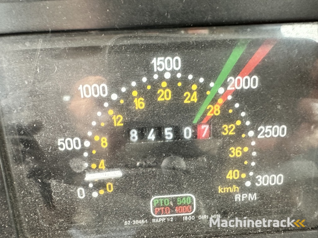 New Holland 180-90 DT